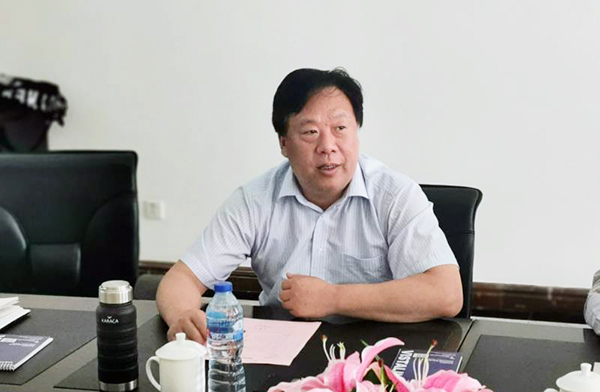 2-王天兴副市长与黄习功总经理在会议上讲话..jpg